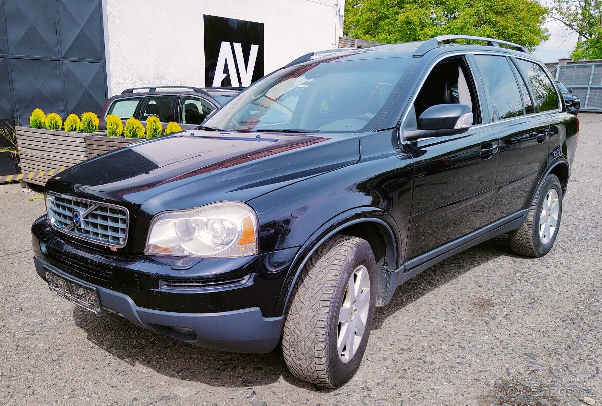 Volvo XC90 D5 136kw - Náhradní díly