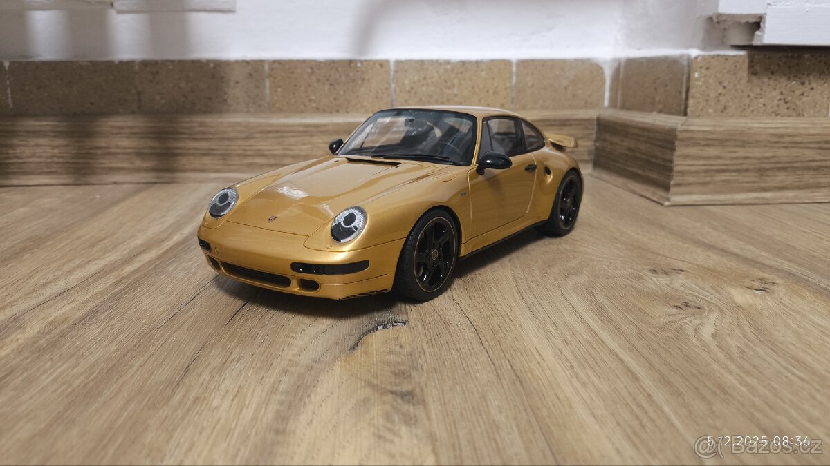 Model Porsche 911 (993) Turbo S Project Gold 1:18 GT Spirit