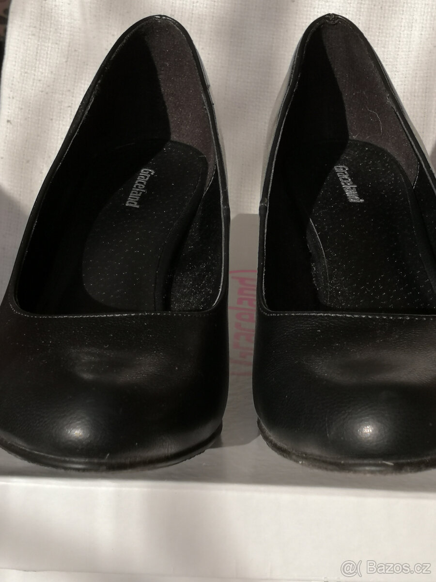 Černé lodičky vel.38