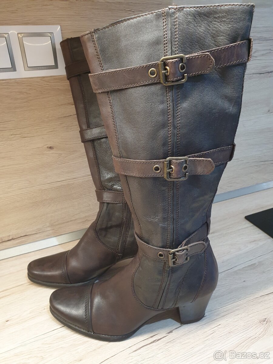 Hnědé kozačky, vel.41