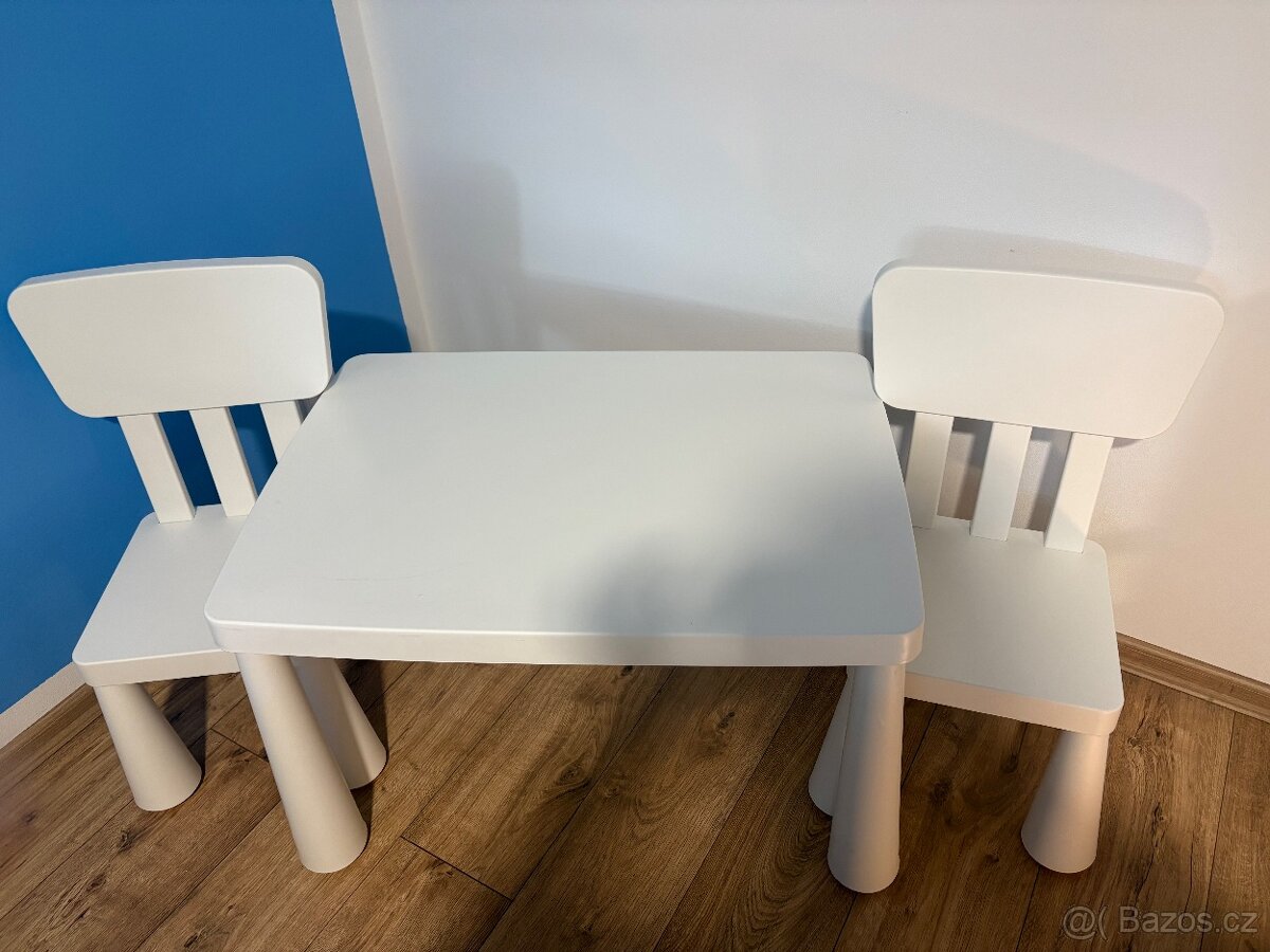 Dětský stůl+ dvě židle IKEA