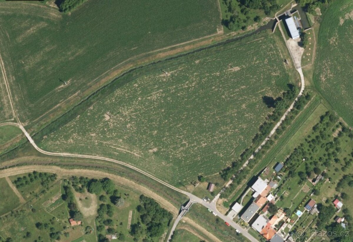 Prodej pole Uherský Ostroh 18 454m2