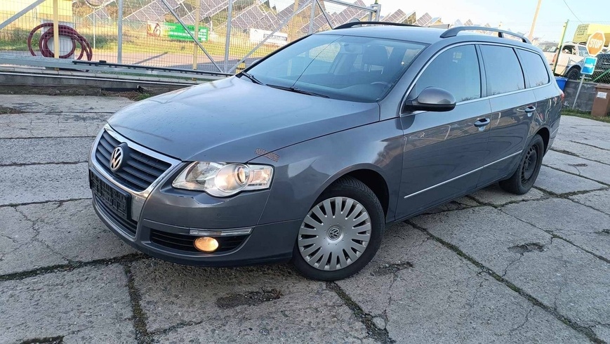 VW Passat B6 2.0tdi 103kW barva LA7T