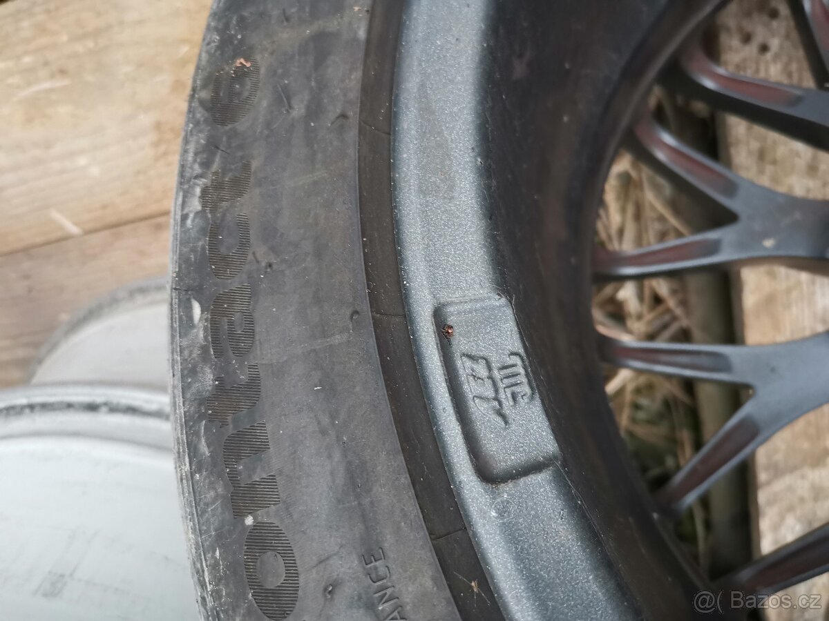 Disky AEZ Crest Dark R17 5x108