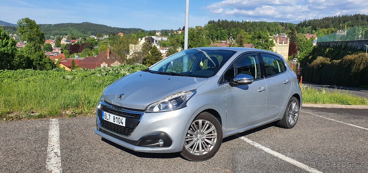 Peugeot 208 Allure, 67230km, 2020, 1.2 60kW Puretech