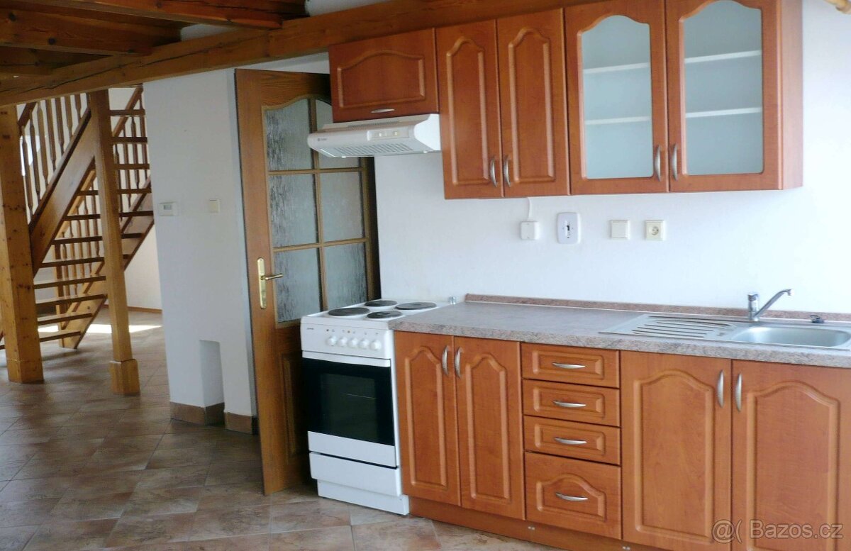 Pronájem 2+kk J.Š.Baara, České Budějovice - mezonet