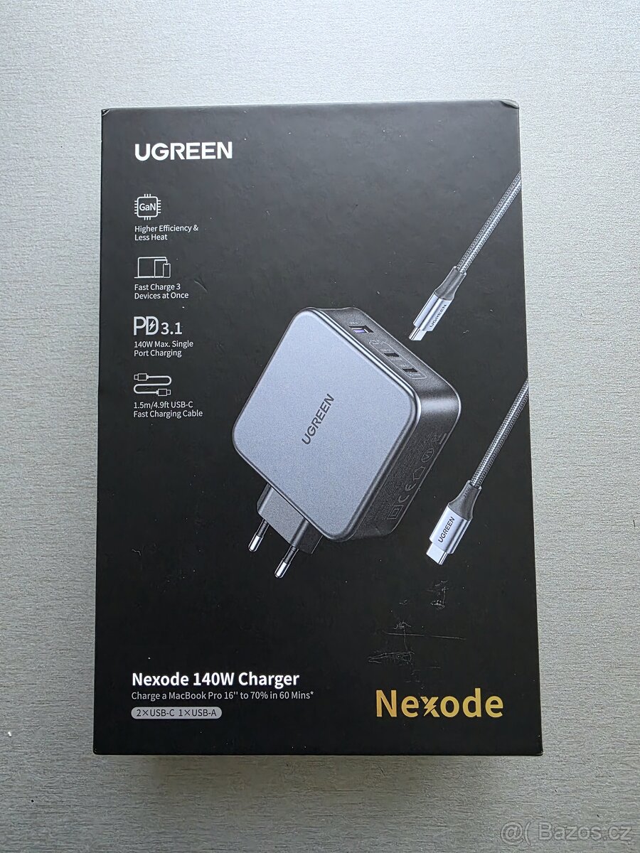 UGREEN USB-A 2xUSB-C 140W GaN Rychlonabíječka šedá