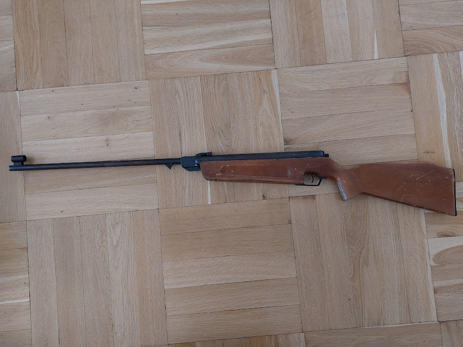 Vzduchova Slavia 631