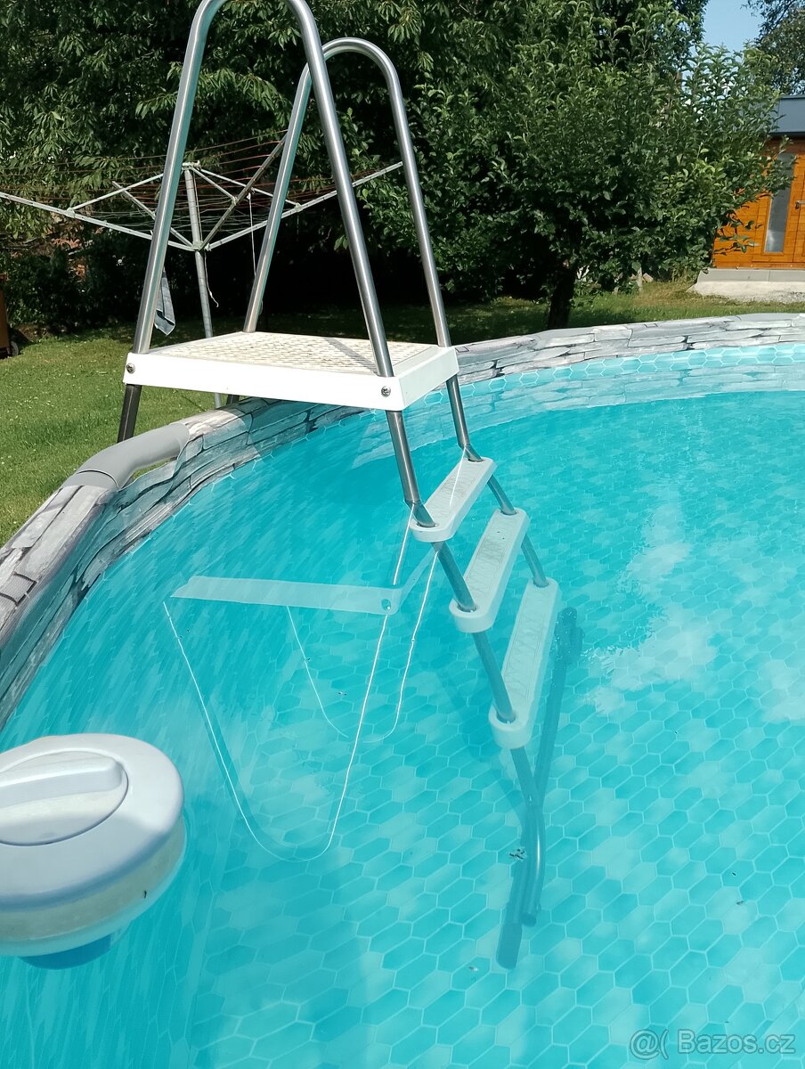 Nerezové schůdky
