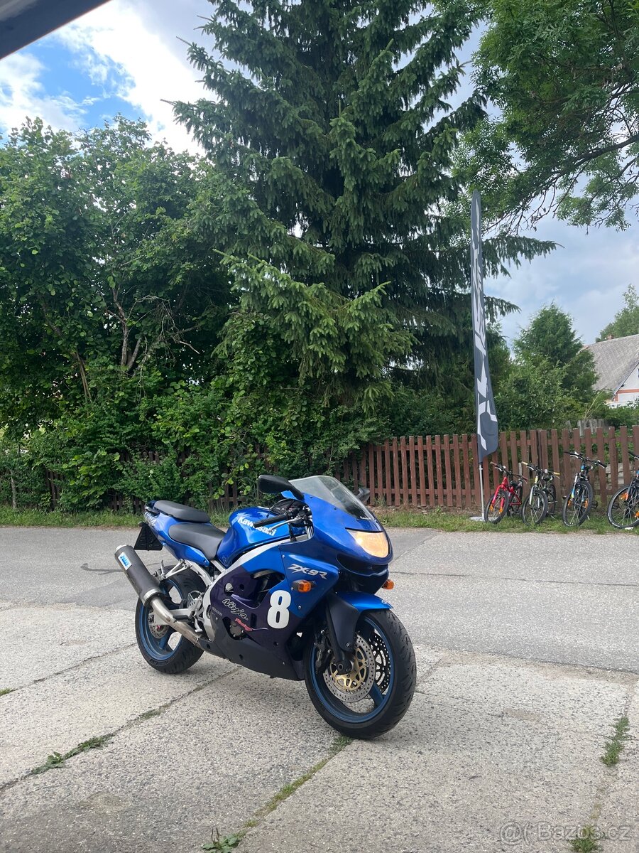 Kawasaki ninja zx9r 25kw v tp