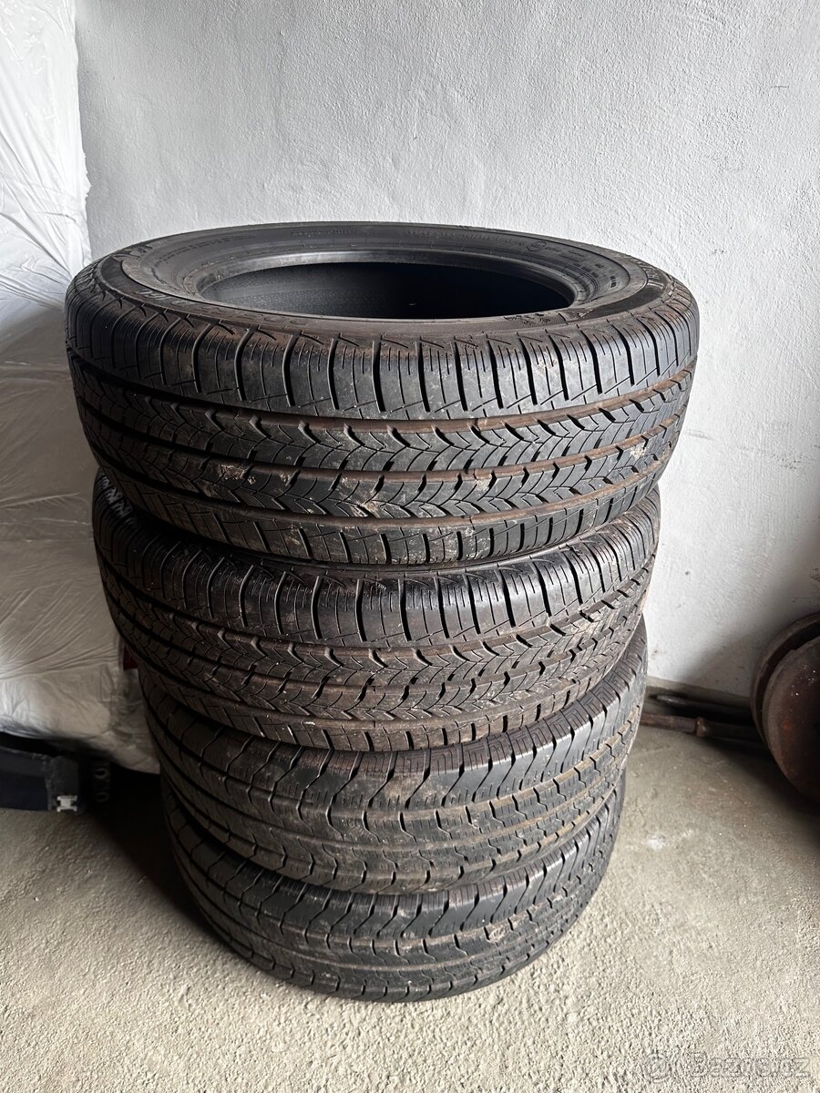 Letní gumy 205/65/16