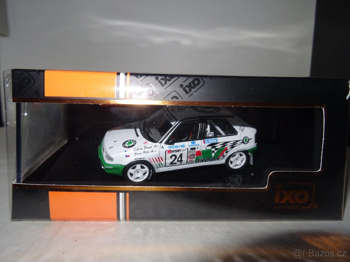 1:43 Škoda felicia Kit car IXO