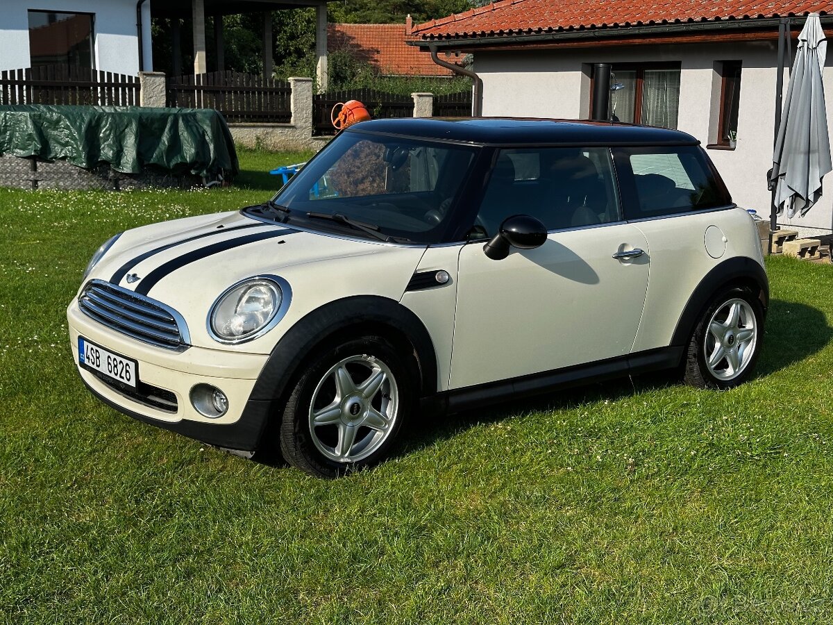 SLEVA - MINI Cooper 1.6 88 kW (120 koní)
