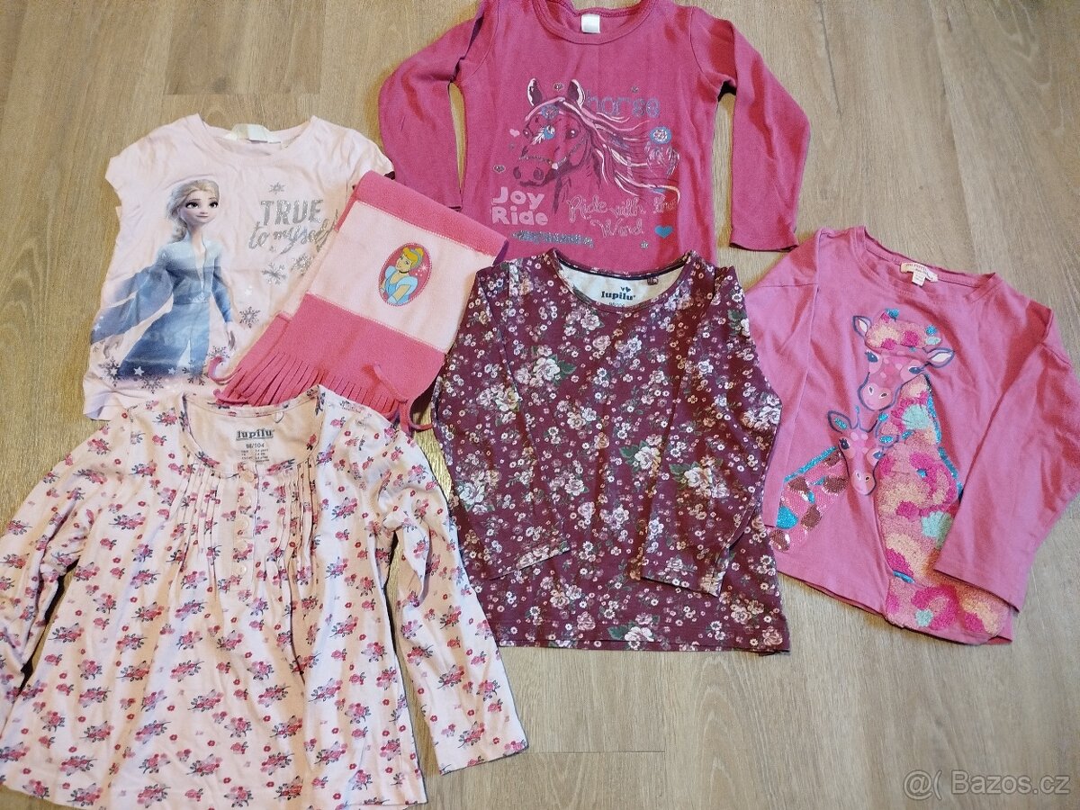 Set dětského oblečení za 60