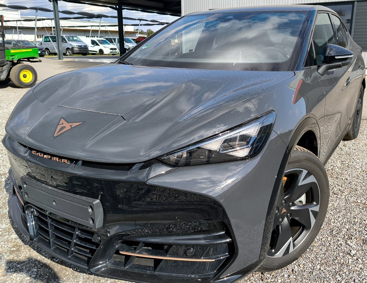 Cupra Tavascan r.v. 2025 najeto 9tis.km odpočet DPH