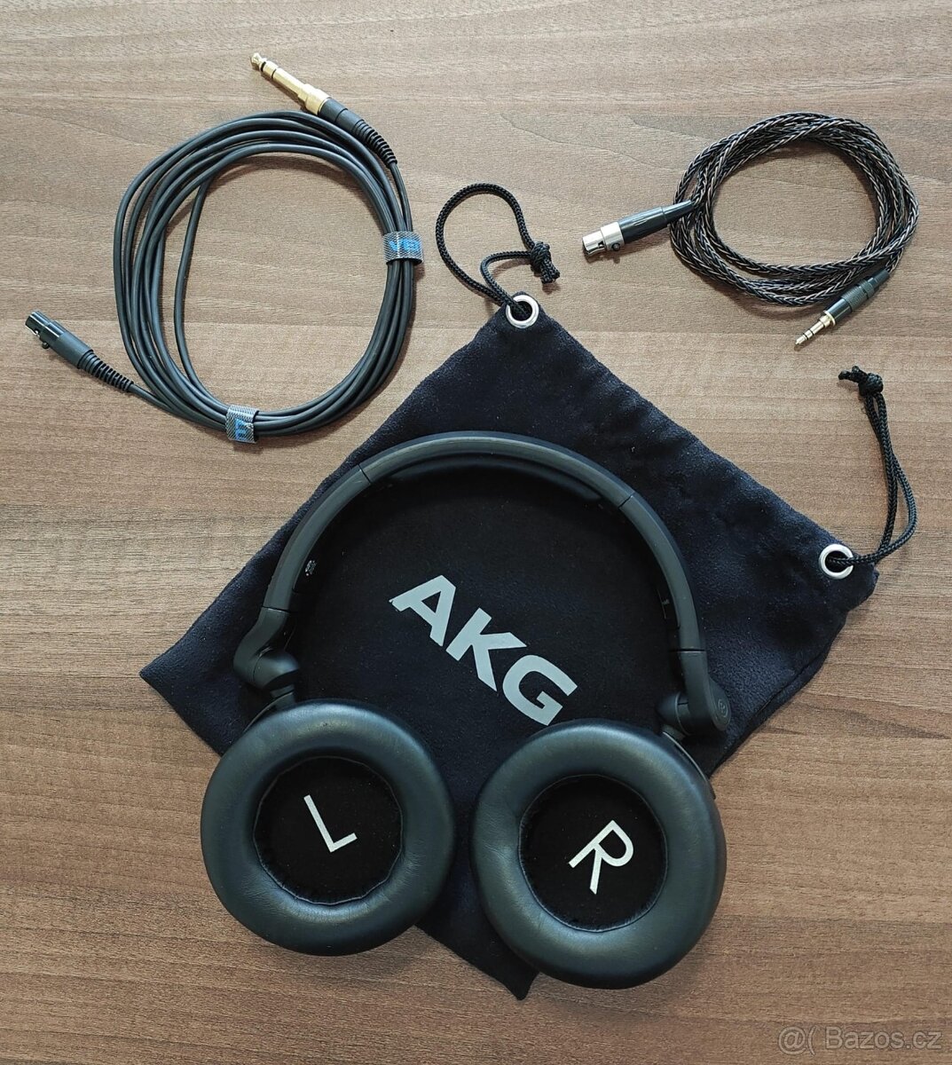 AKG K182