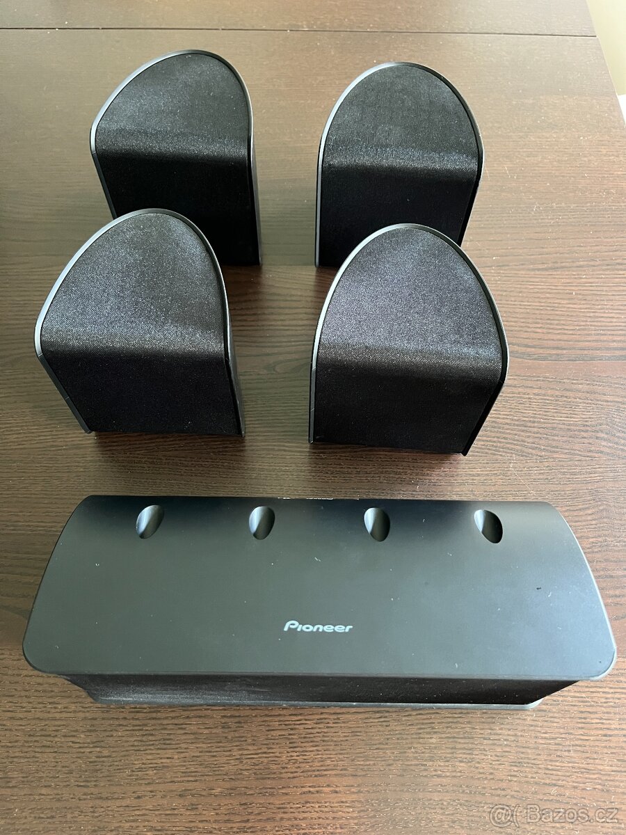 Reprosoustava Pioneer S-11 + stojany Hama