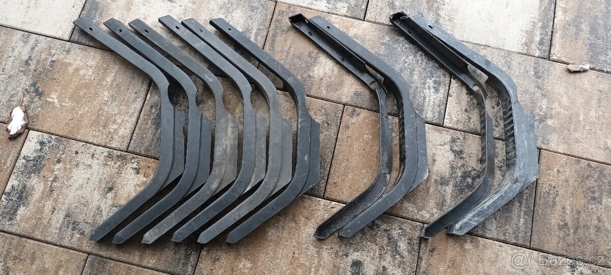 Babetta 210 - boční plastové kryty