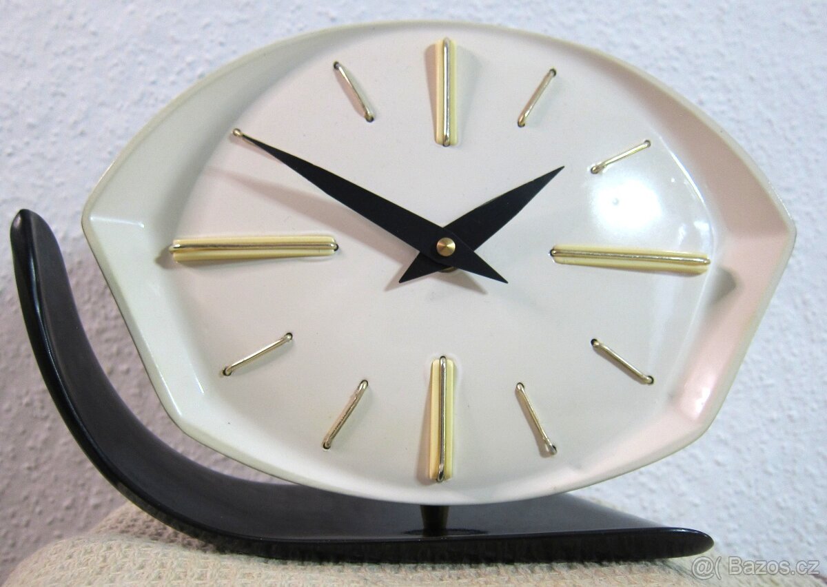 Prim kočičí oko - stolní hodiny