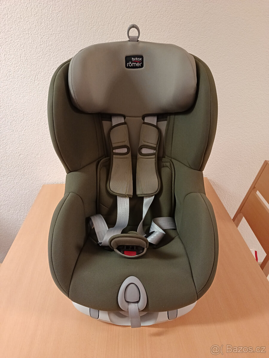 Britax Römer TRIFIX 2018 OLIVE GREEN