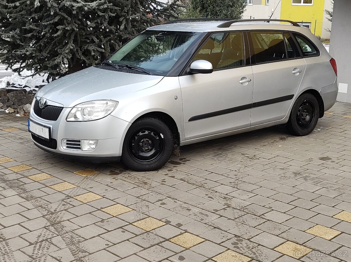Škoda Fabia Combi 1.4TDi 4.1l/100 KLIMA,tažne,parkov.senzory