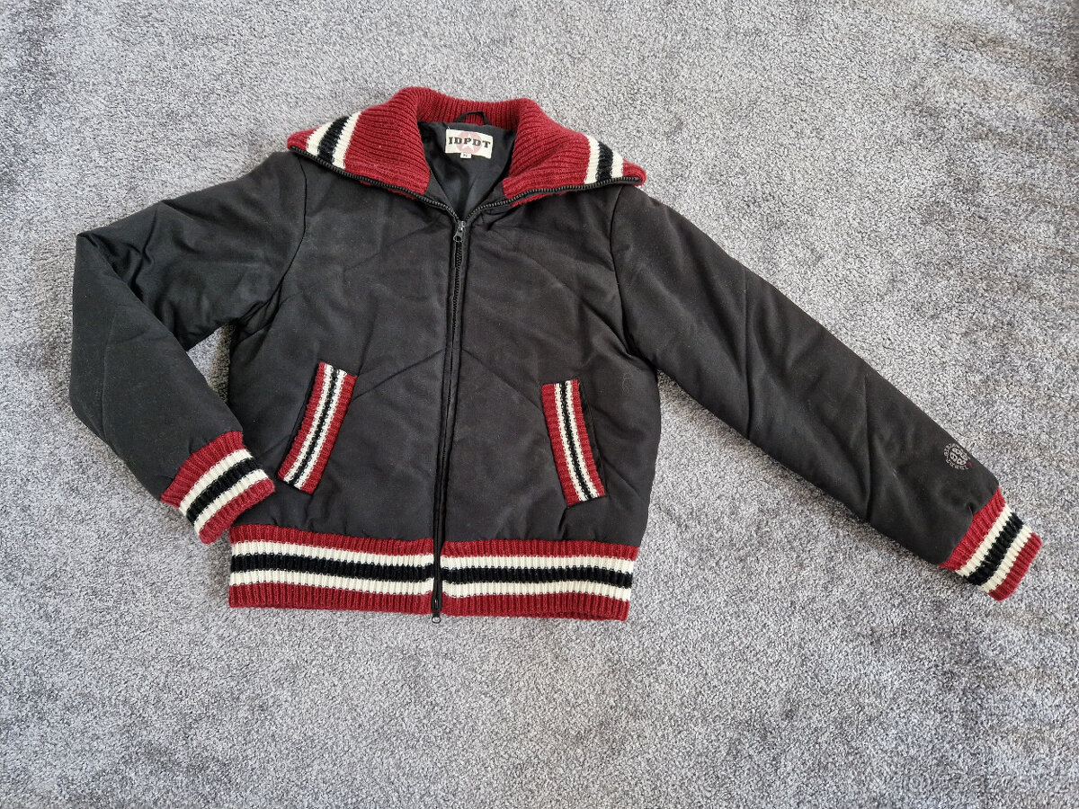 Zimní bunda s pleteninou