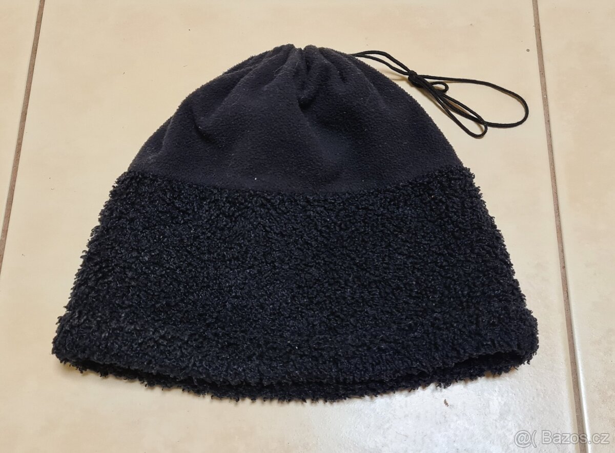 Zimní čepice z polartecu