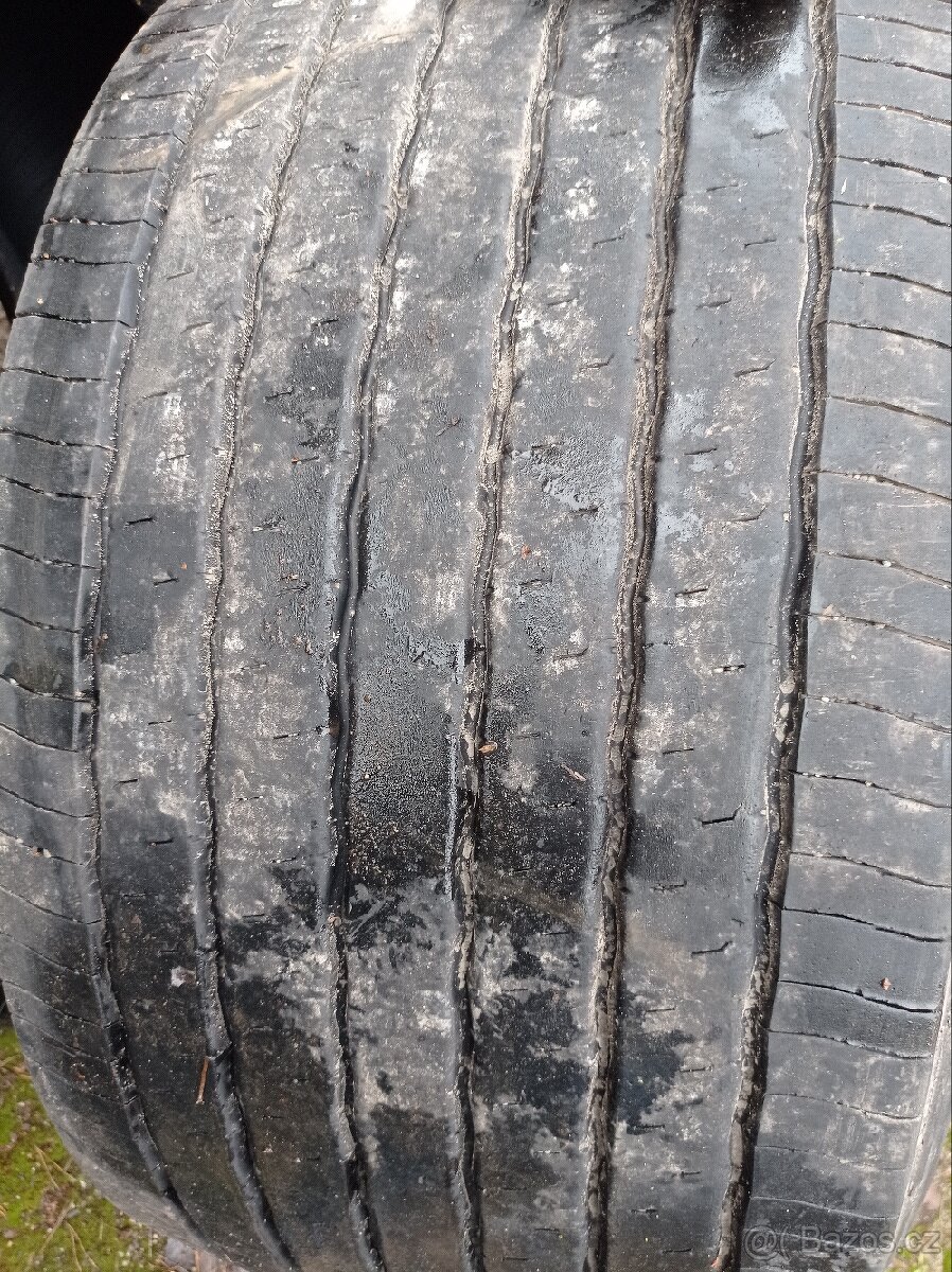 Návěsové pneumatiky 435/50 R 19,5