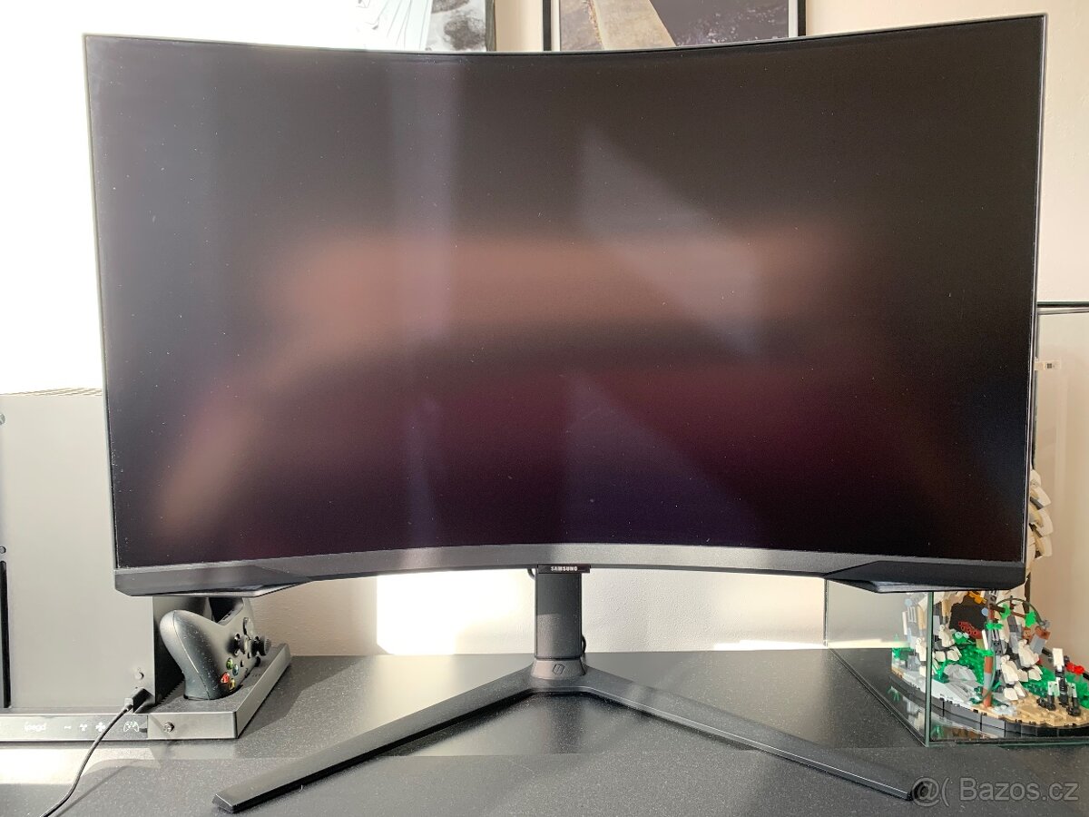 32" Odyssey Neo Gaming monitor G75NB