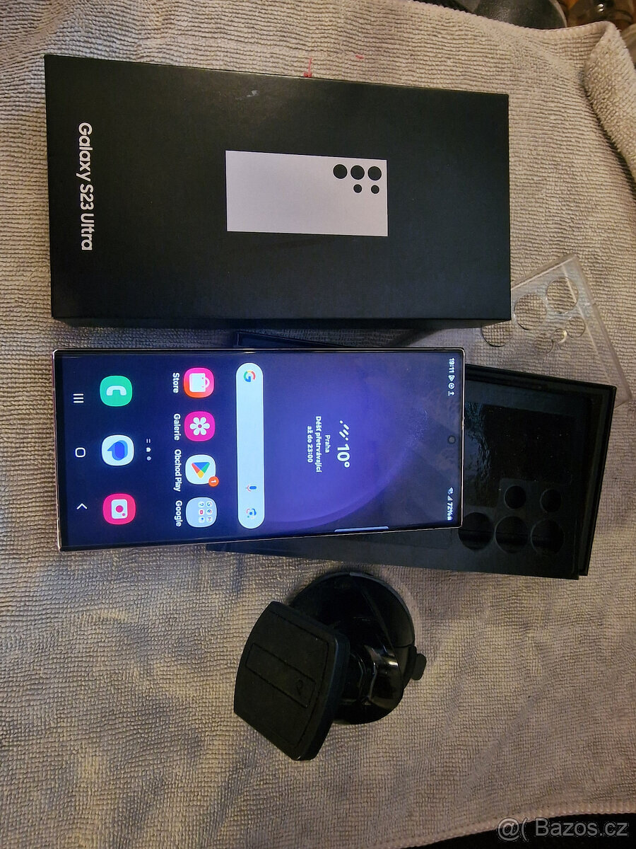 Samsung Galaxy s23 Ultra vyborny stav + drzak telefonu