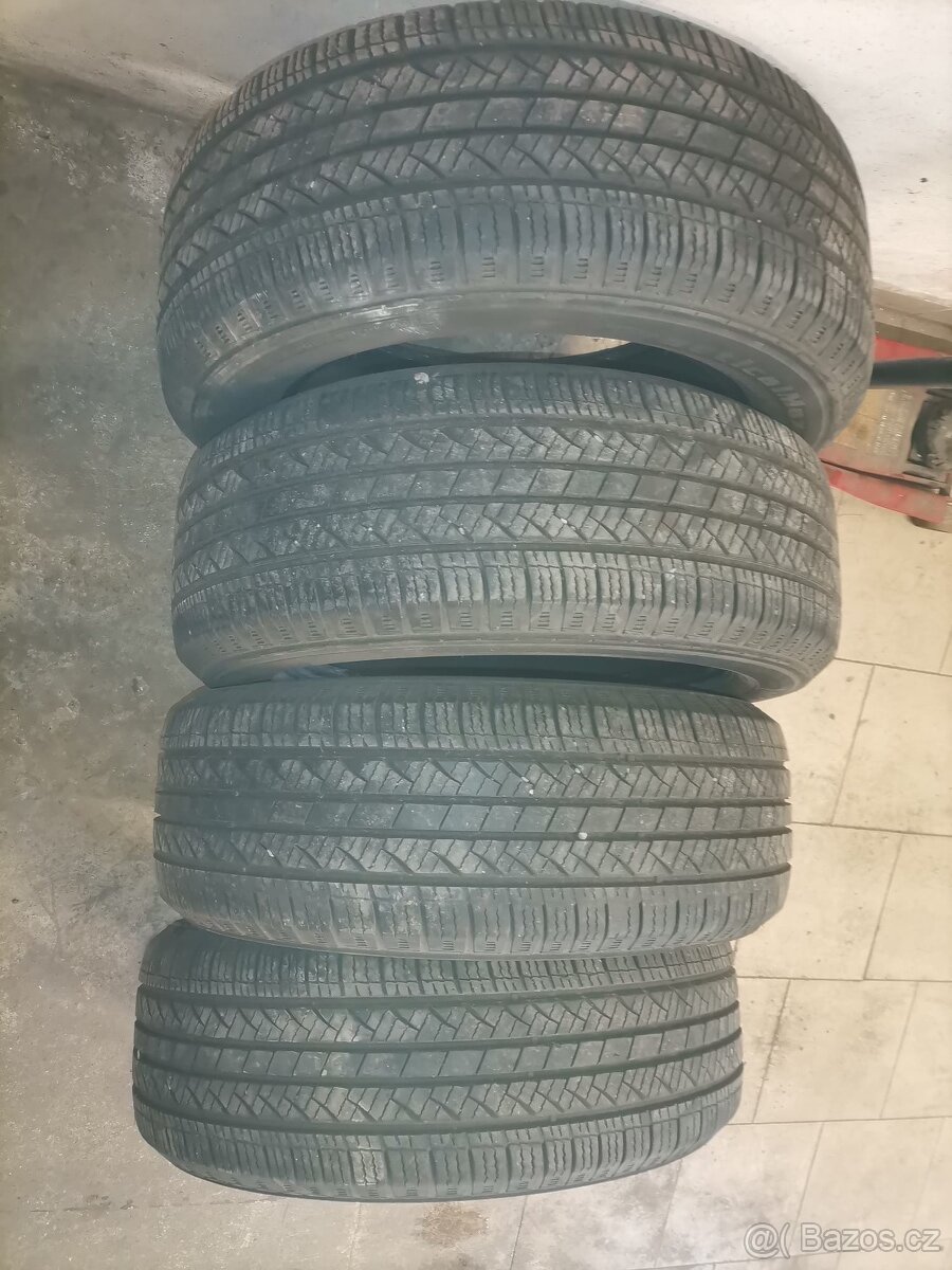 pneu 225/60/17