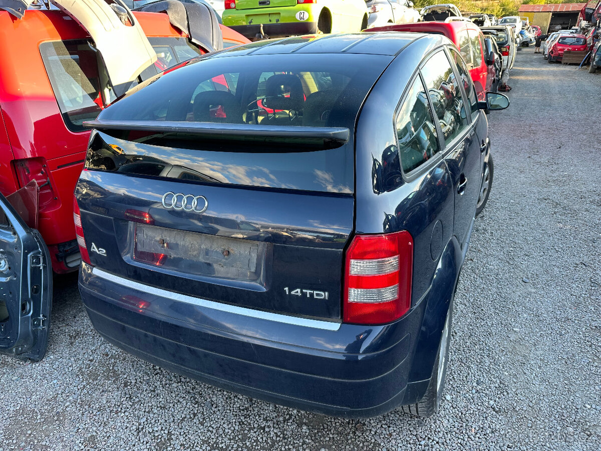 Audi A2 rok 2004 náhradní díly