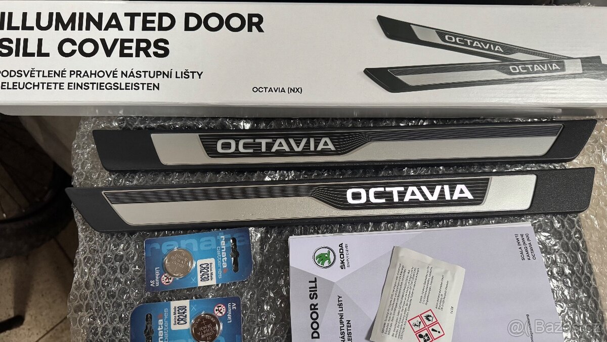 Orig. Škoda Octavia svítící prahové lišty