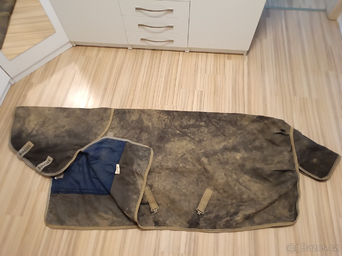 Vybehova deka 135 150g s krkem bucasfreedom