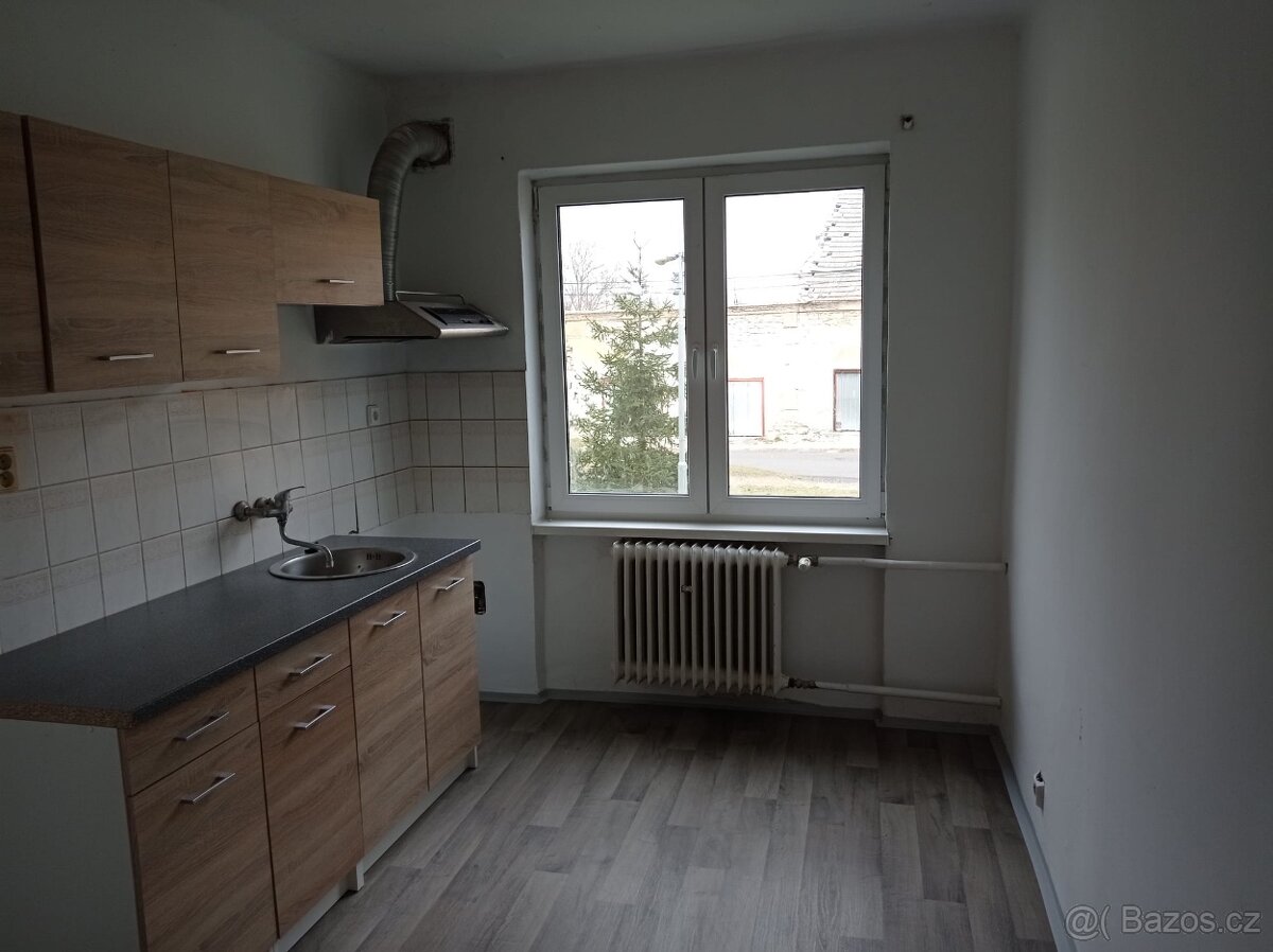Pronajmu byt 3+1 v obci Malnice
