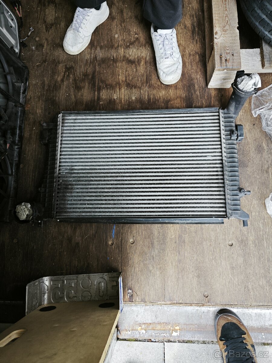 Prodám intercooler Škoda Octavia 2
