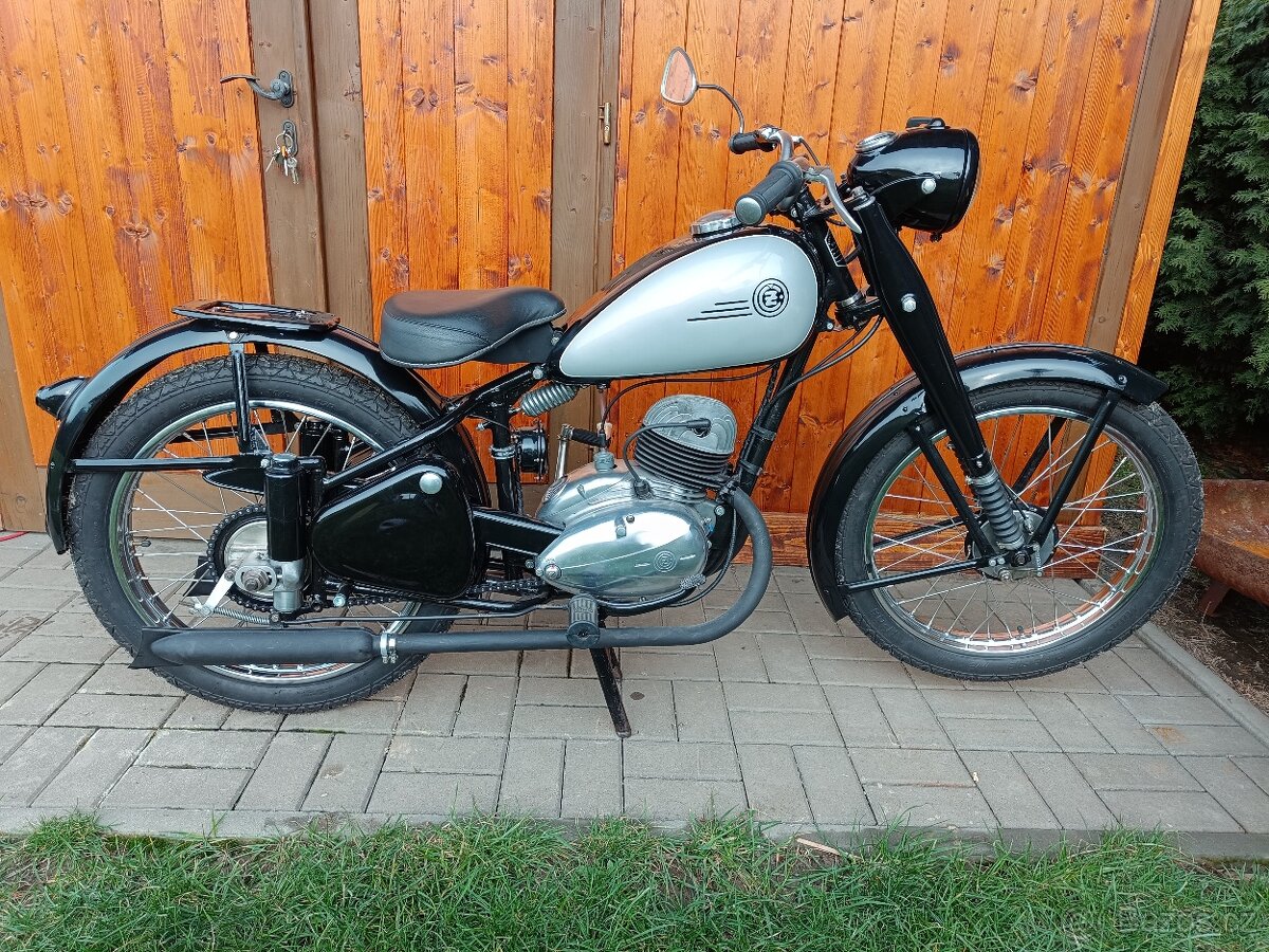 ČZ 150