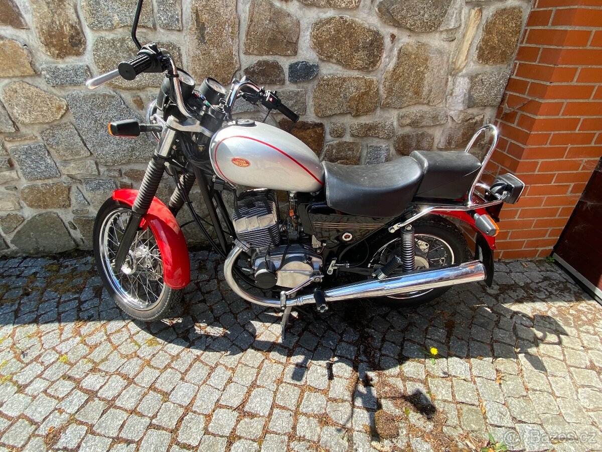 Jawa Chopper