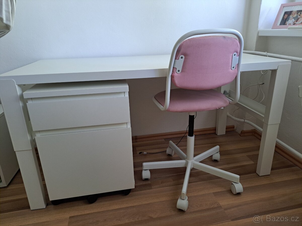 Dětský pracovní stůl s kontejnerem,úložným systémem a židlí