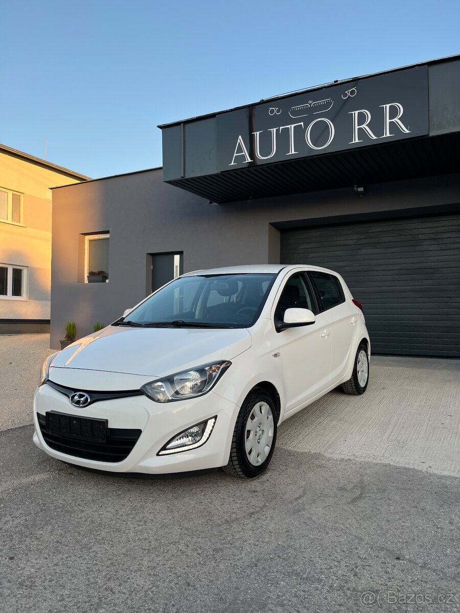 Hyundai i20 1.3 Benzin = Navi, r.v 2013, 96623km, Top Stav =