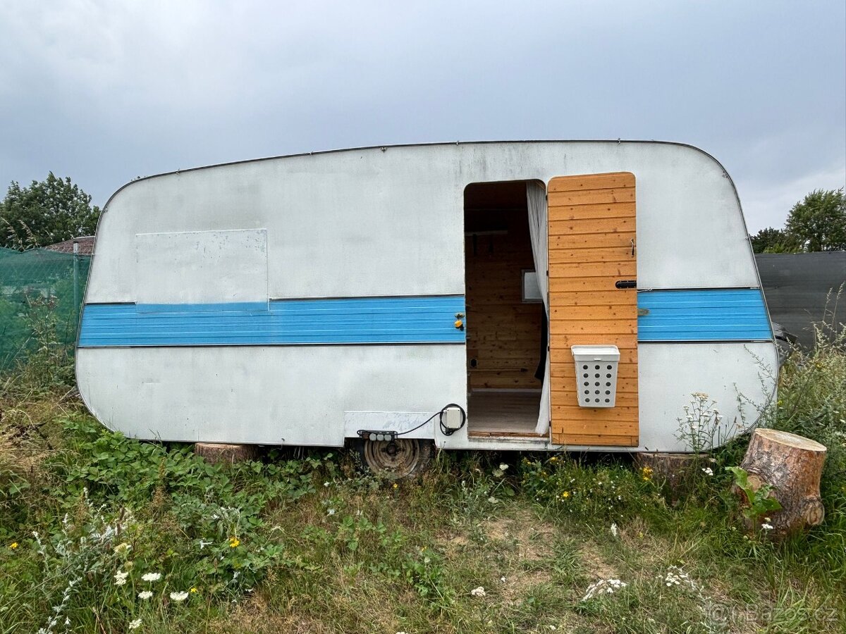 KARAVAN TOP