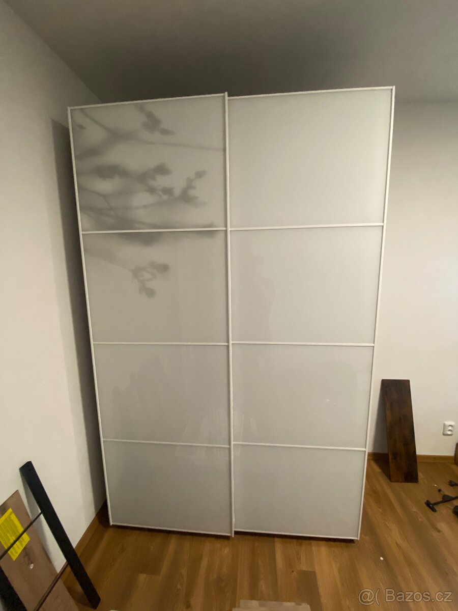 Šatní skříň