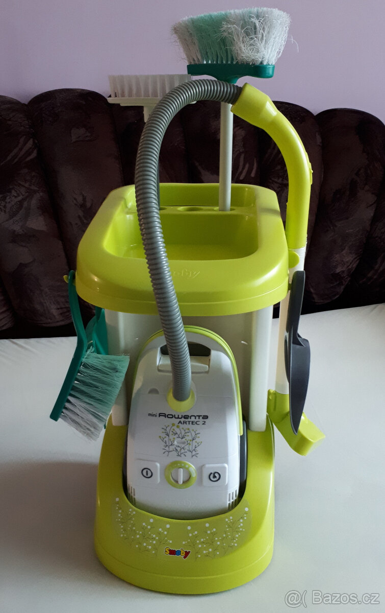 Smoby úklidový vozík s elektronickým vysavačem