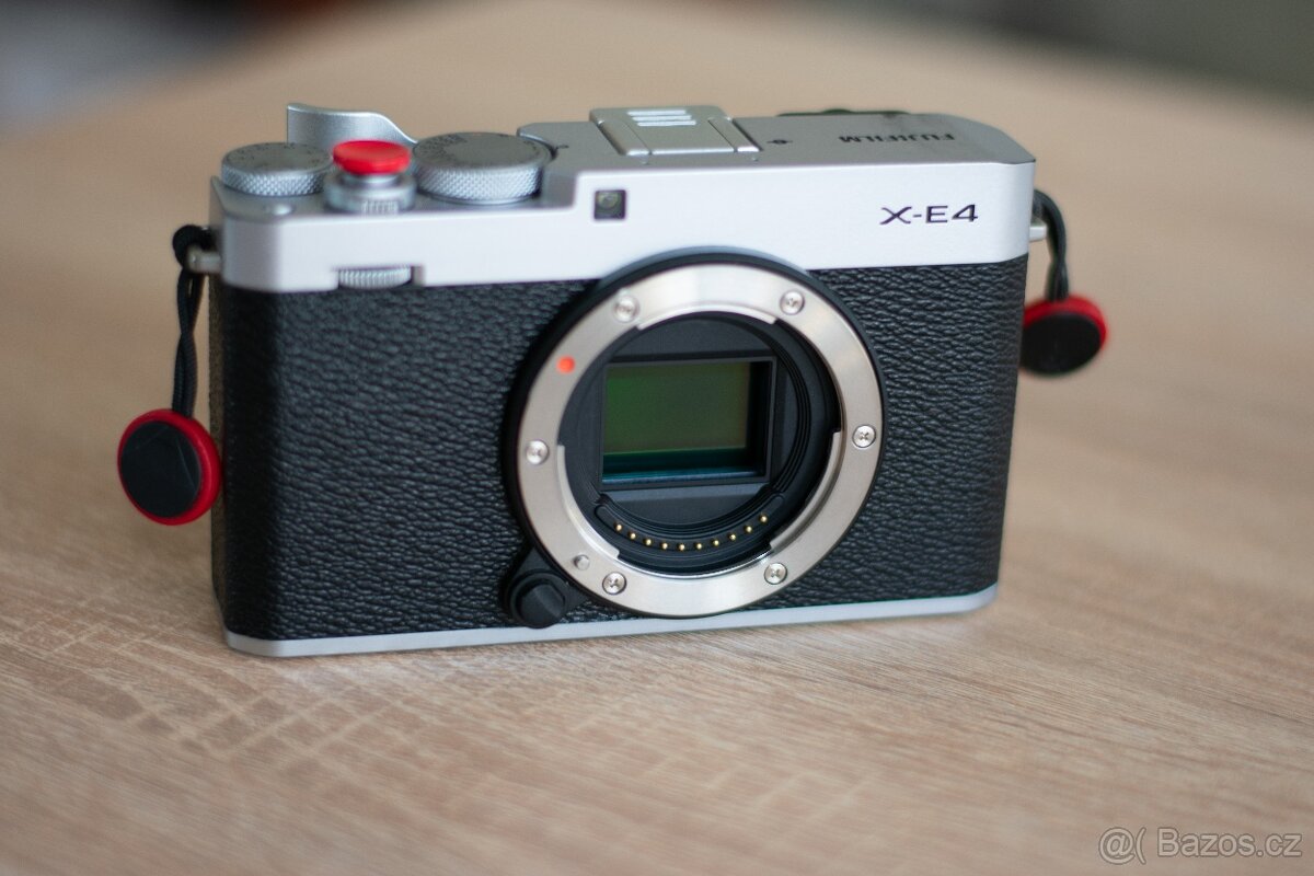 Fujifilm X-E4