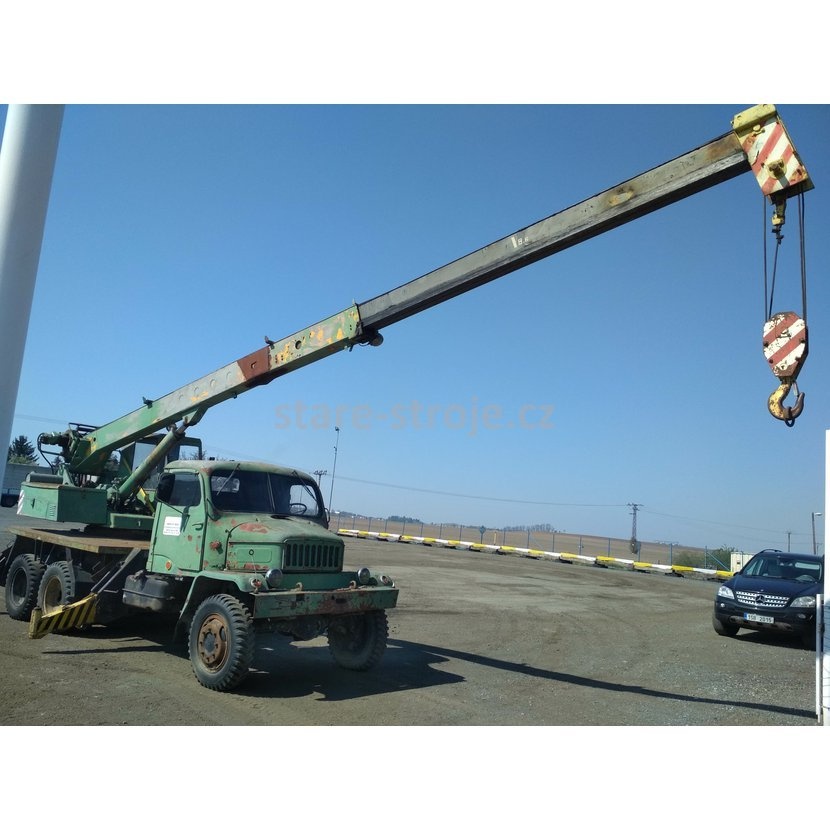 Autojeřáb Praga V3S AD80.