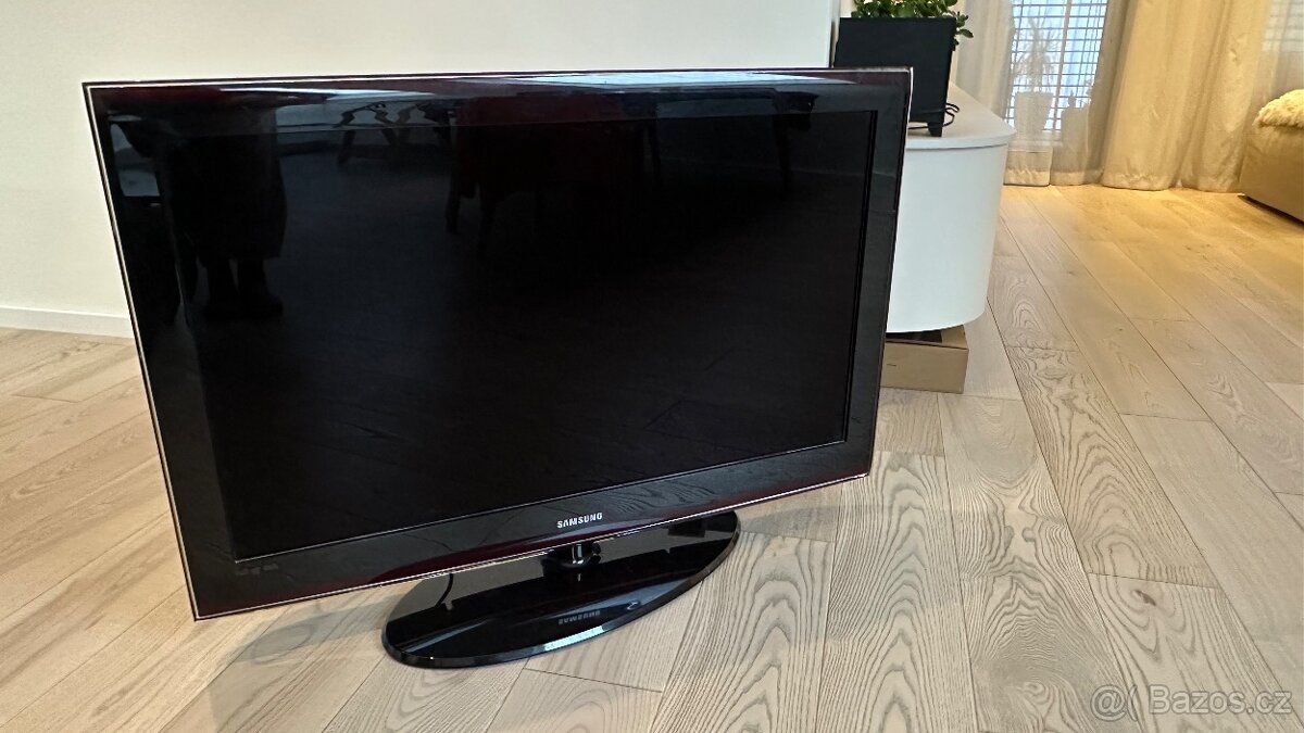 Televize SAMSUNG TruSurround XT
