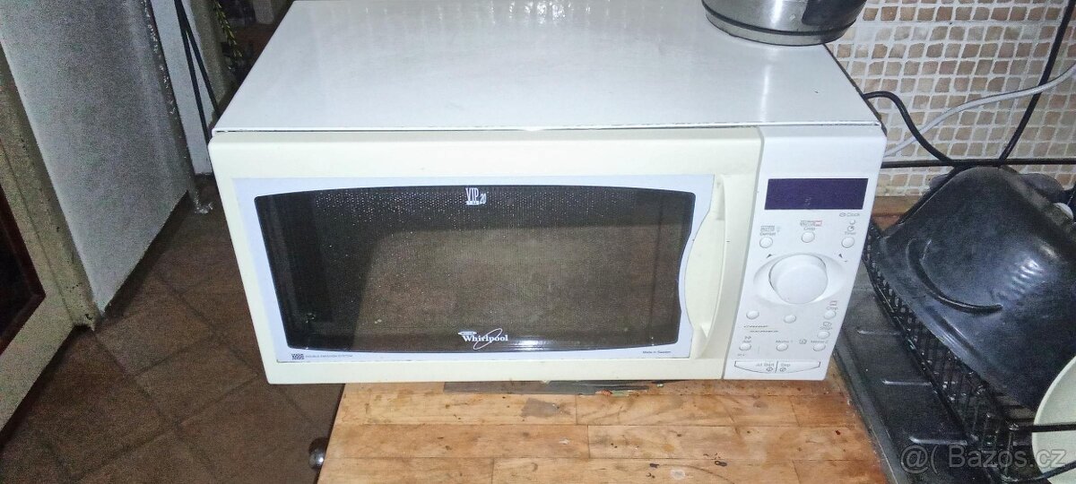 mikrovlnka whirlpool vip20