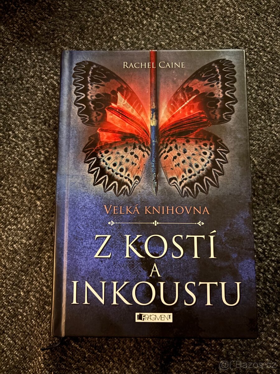 Velká knihovna Z kostí a inkoustu