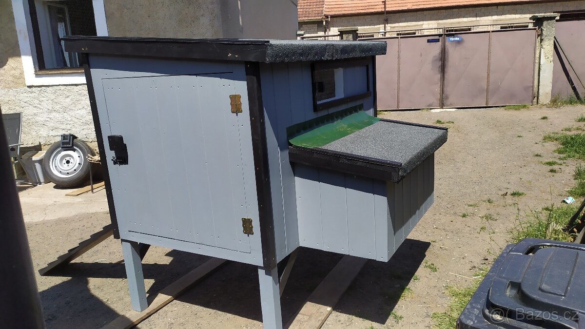 Samostatný kurník pro 15-17 slepic