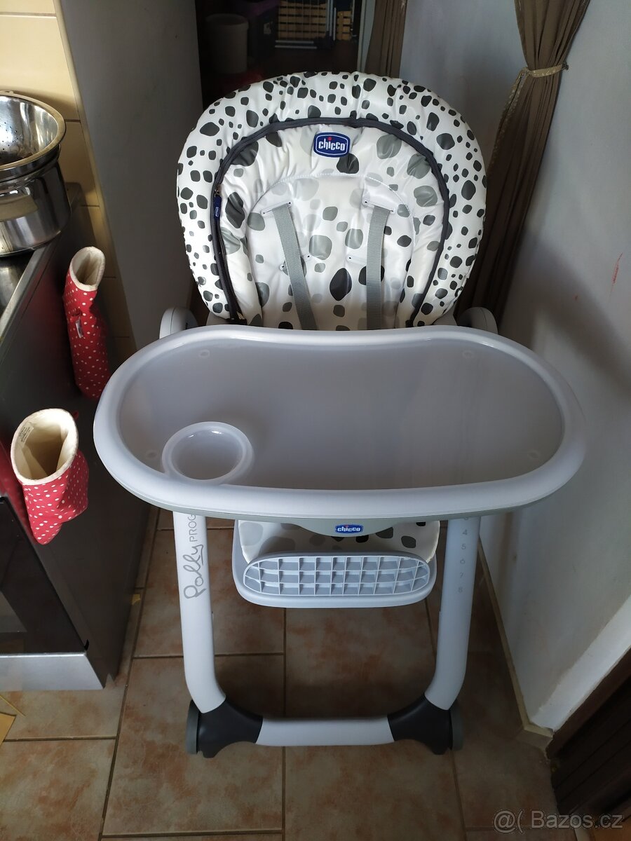 Jídelní židlička Chicco Polly Progres5, funkční